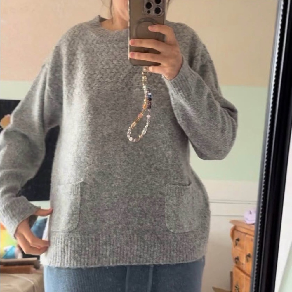 Cozy Grey Pocket Knit Sweater - Women's Crewneck